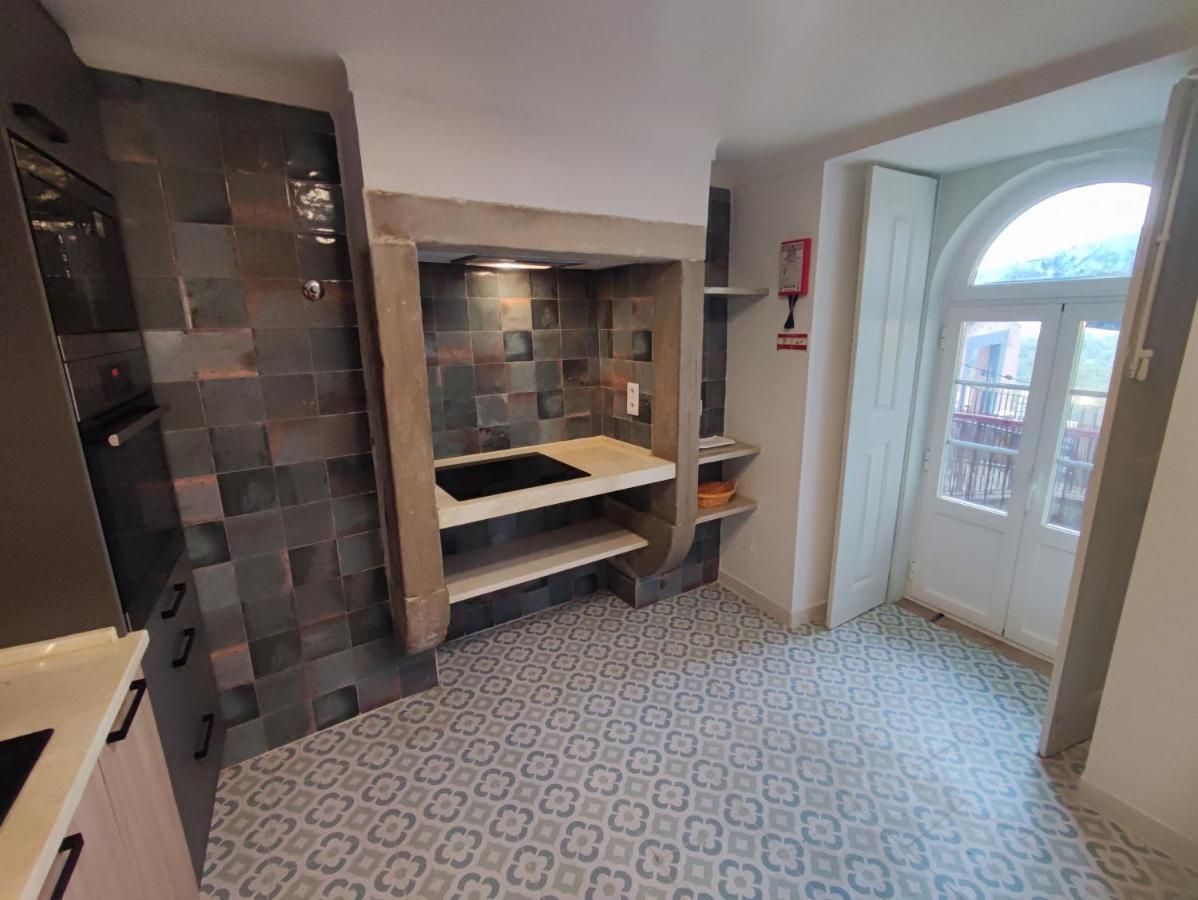 Sintra, T2 In Historic Center With Palace Views, Синтра Екстериор снимка