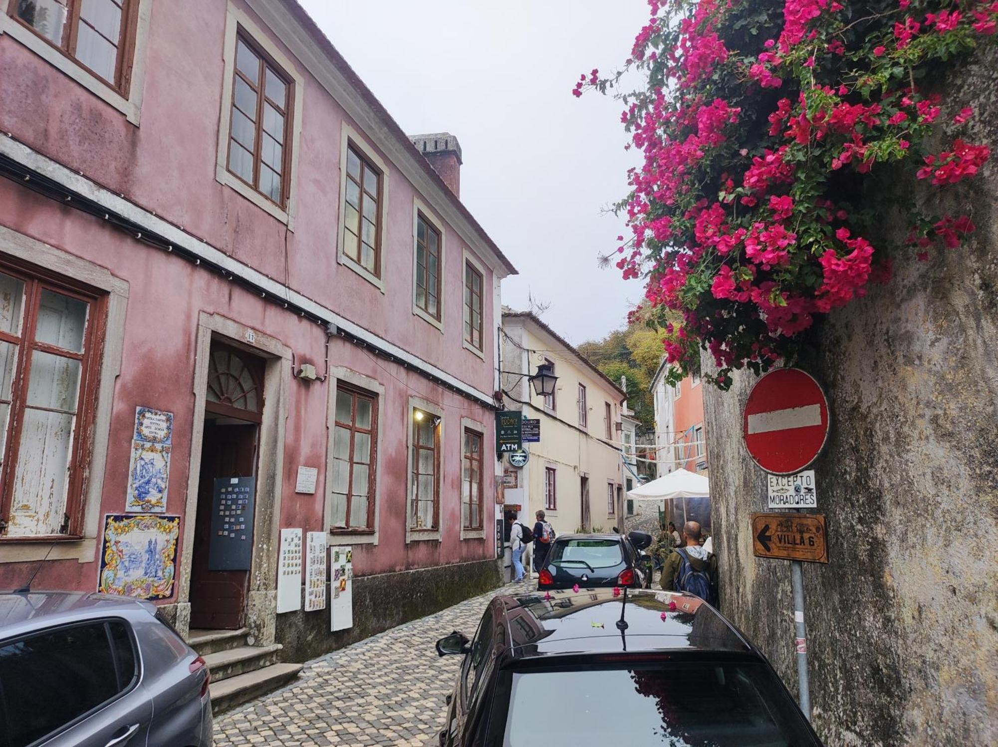 Sintra, T2 In Historic Center With Palace Views, Синтра Екстериор снимка